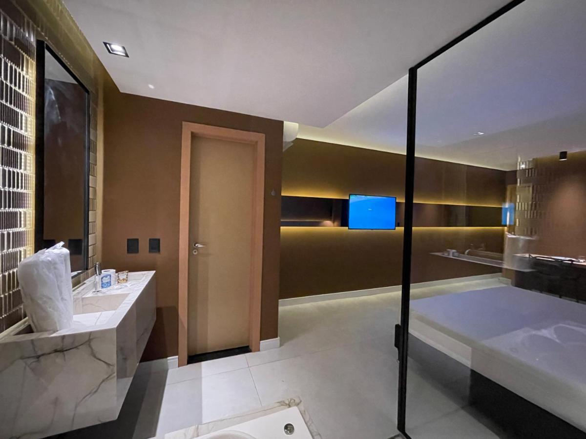 Up (adults Only) Motel para Casais